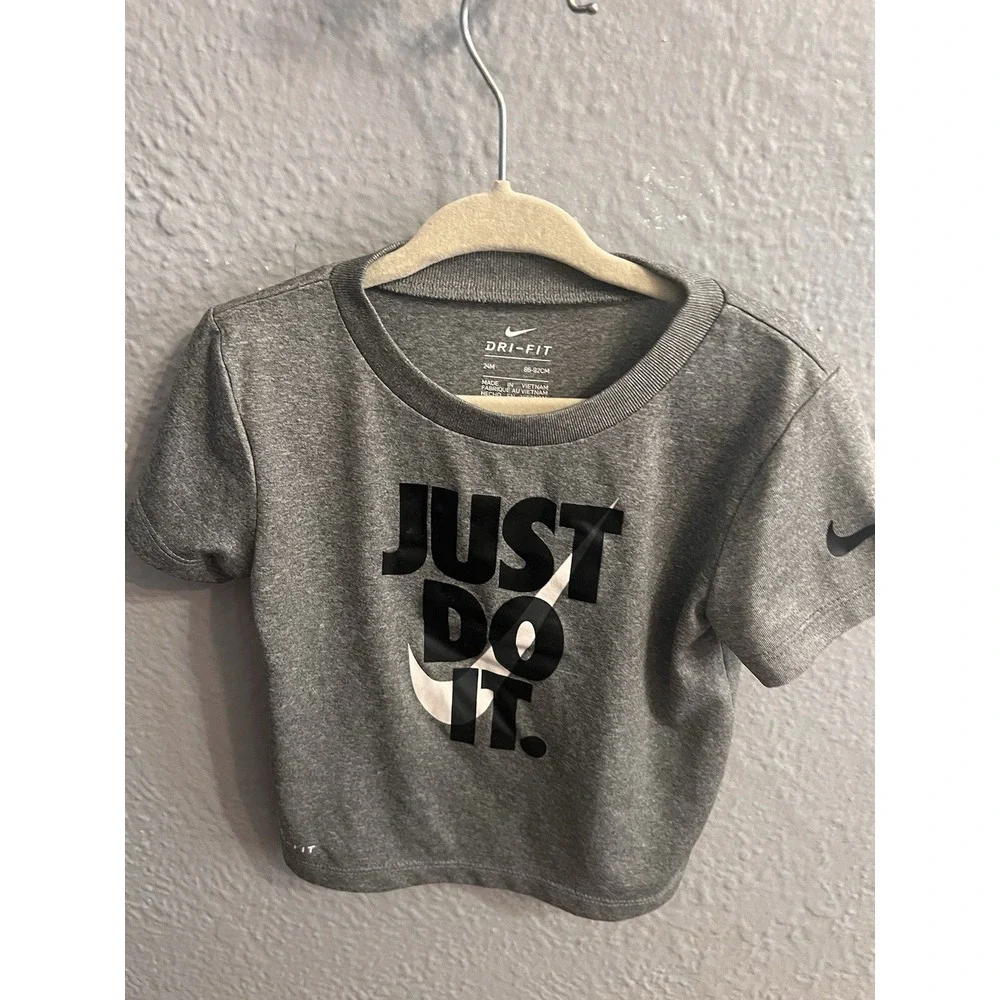 Nike Baby Boys Graphic T-Shirt Top 24 Months Gray‎